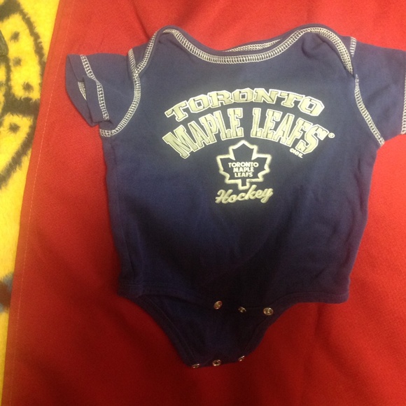 NHL Toronto Maple  Leaf Onesie - Picture 1 of 2